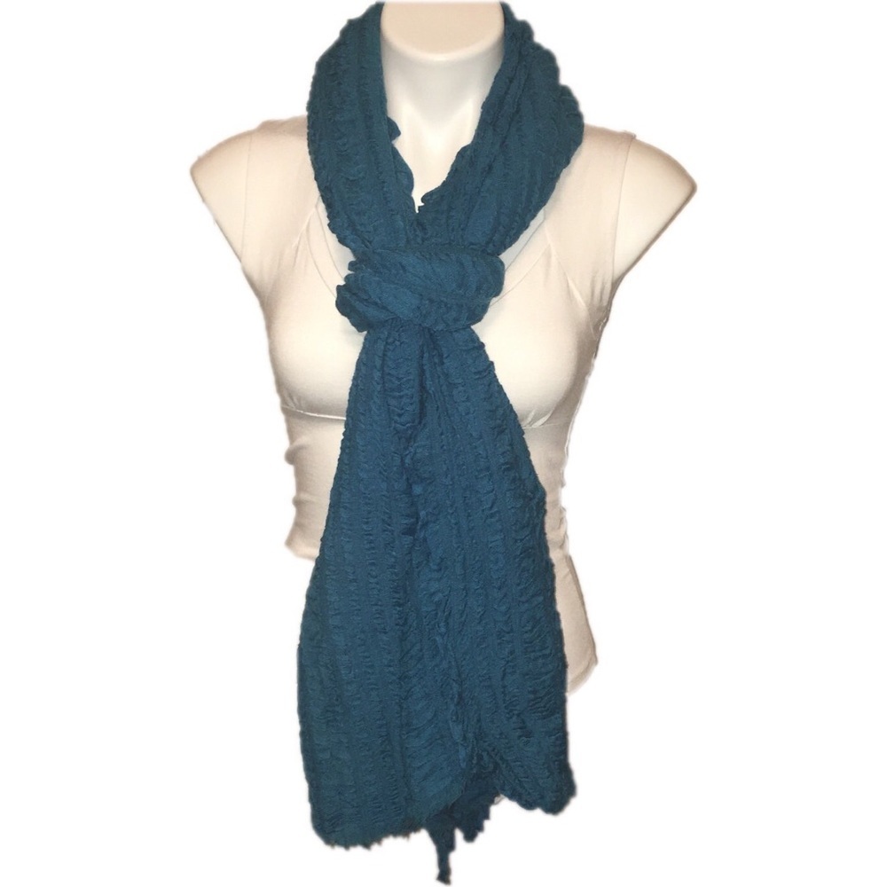 100% Wool Ruffled blue scarf Bijli